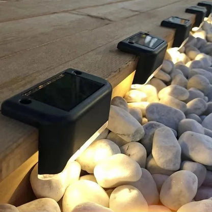 Garden Glow - Zelfklevende zonnelampen voor in de tuin!